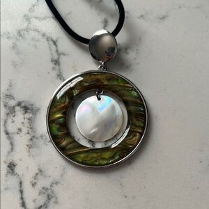 Elegant Silver and Green Pendant Necklace